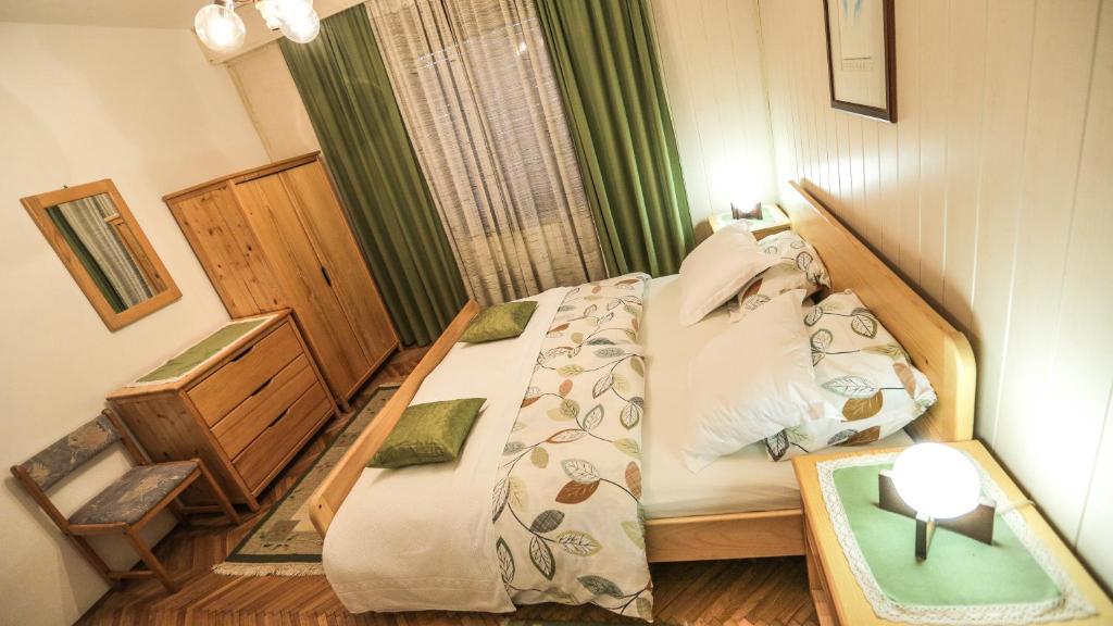 Apartment & Rooms Grmek Postojna Phòng bức ảnh